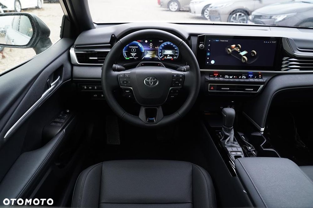 Toyota Camry 2.5 Hybrid Dynamic Force Executive e-CVT - 12