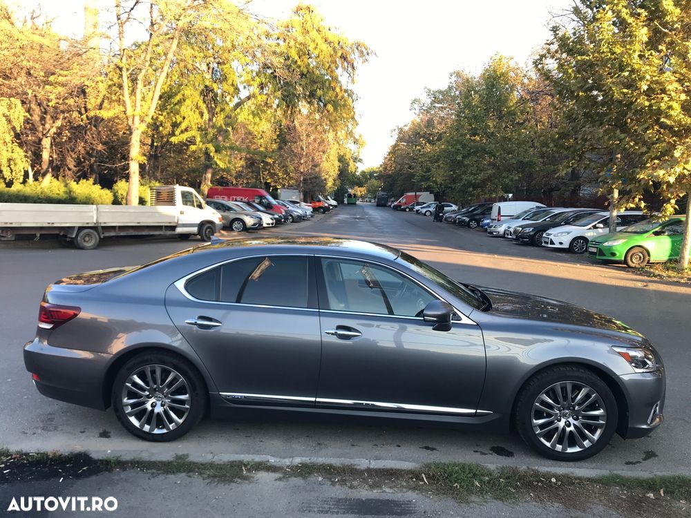 Lexus Seria LS 600h - 6