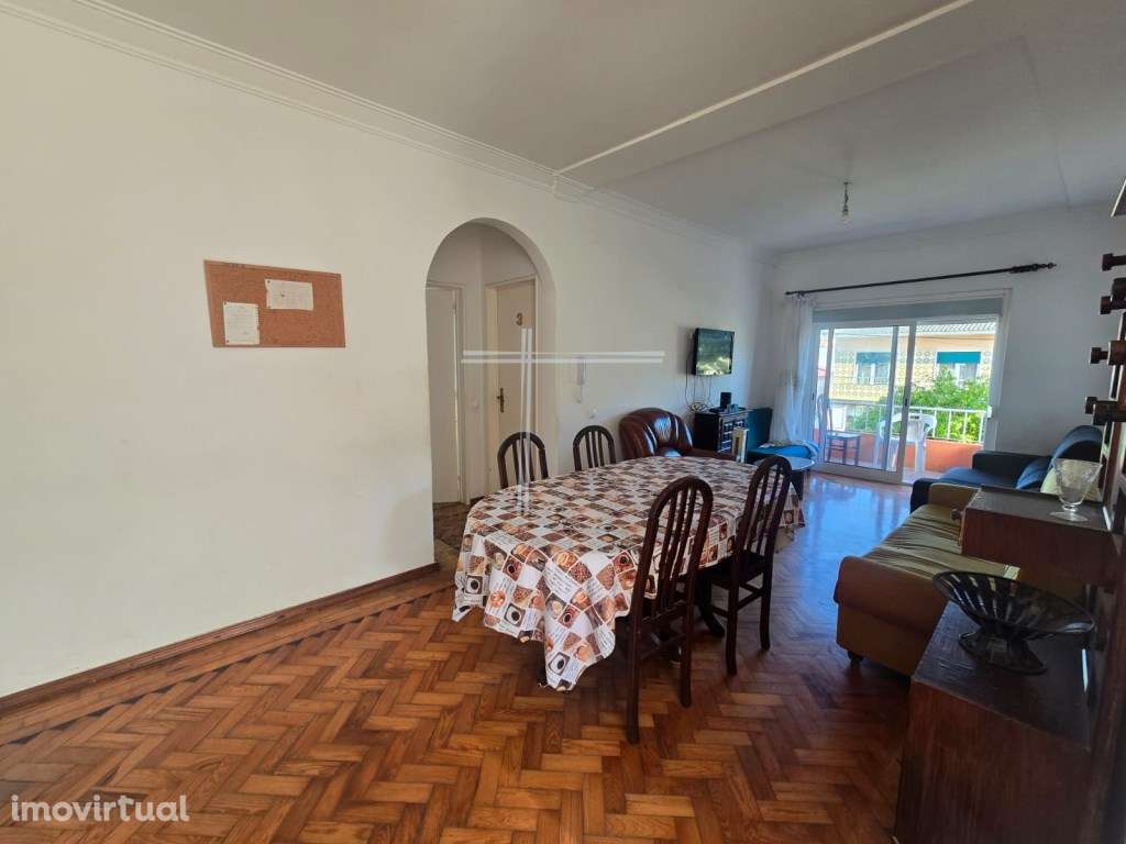 Moradia isolada T4, com 2 pisos e sótão. Anexo e garagem na zona ex... - Grande imagem: 3/39