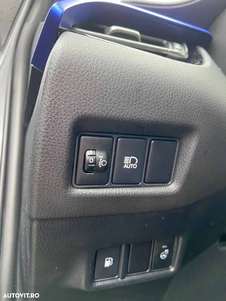 Toyota C-HR Hybrid Business-Edition - 18