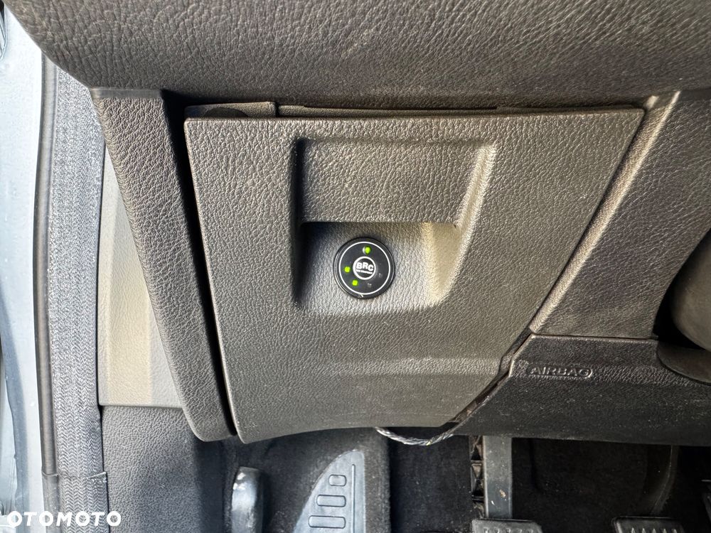 Ford Mondeo 1.6 Gold X - 25