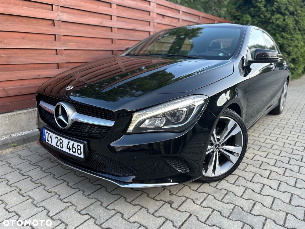 Mercedes-Benz CLA 200 - 1