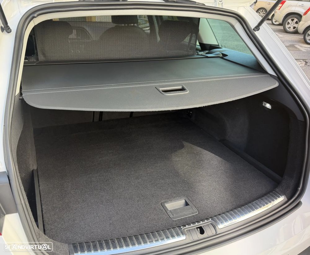 SEAT Leon ST 1.6 TDI S&S Style - 25