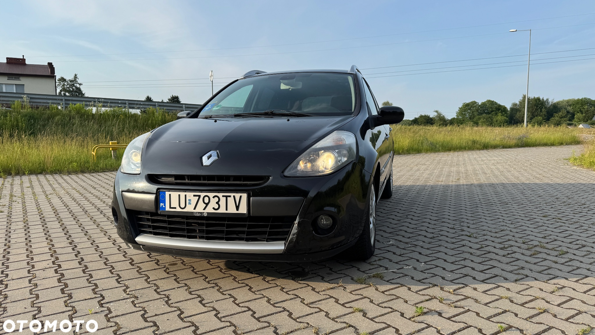 Renault Clio - 10