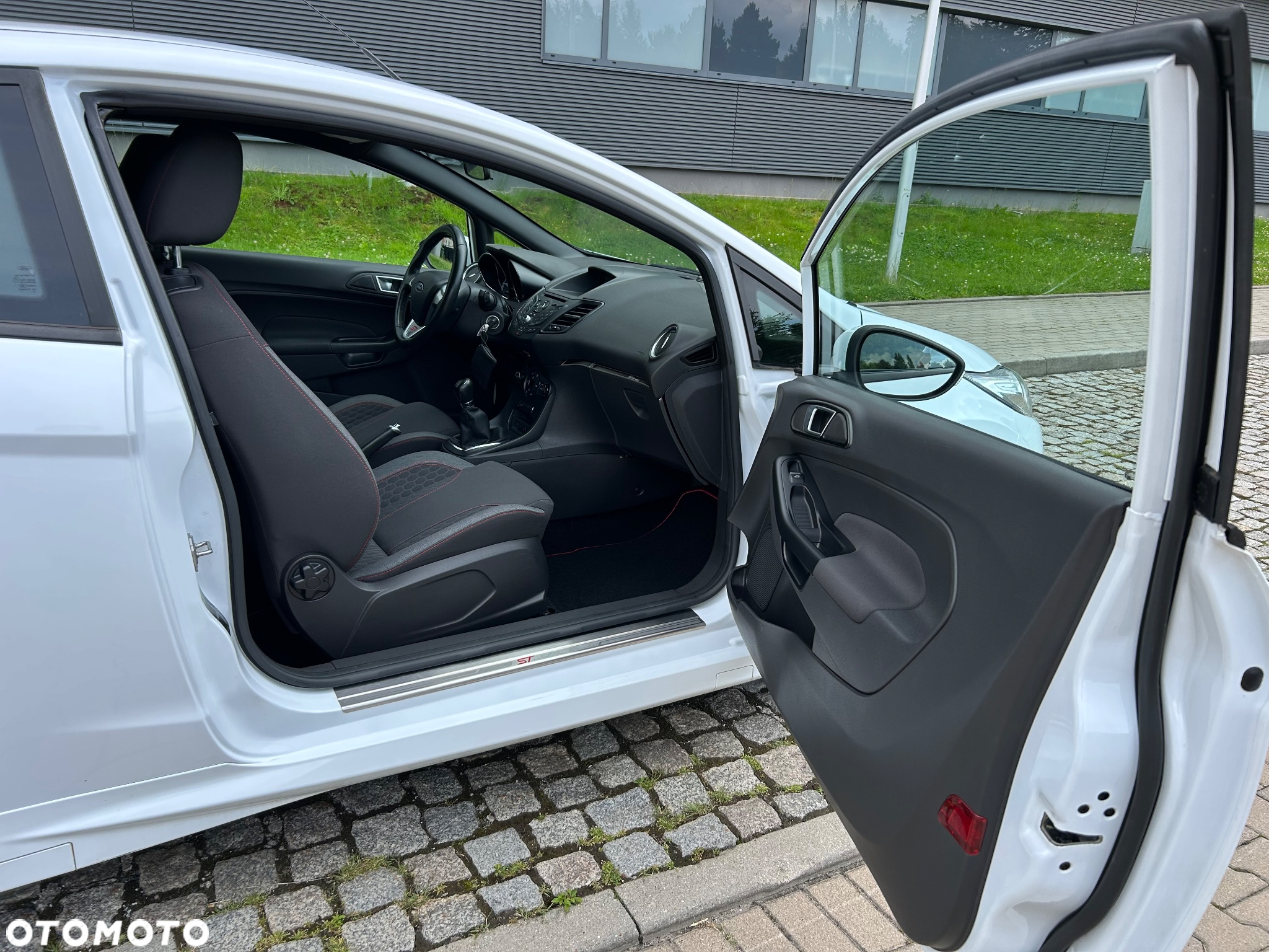 Ford Fiesta 1.0 EcoBoost Start-Stop ST-LINE - 19