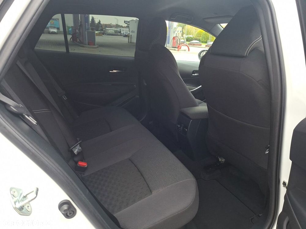 Toyota Corolla 1.8 Hybrid Comfort - 10