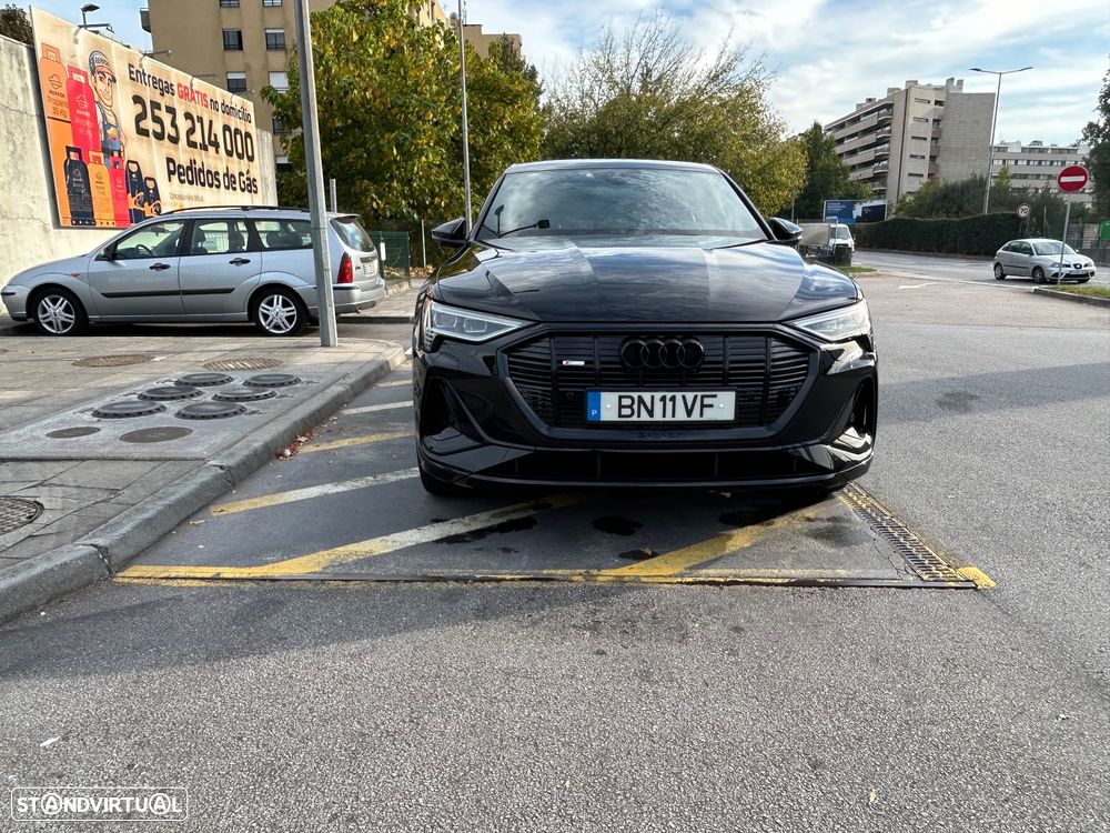 Audi e-tron 50 quattro S line - 11