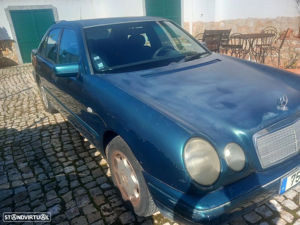 Mercedes-Benz E 220 - 5