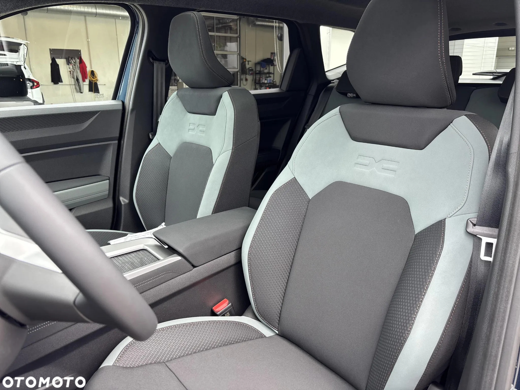 Dacia Bigster 1.8 Full Hybrid 155 Extreme MMT - 11