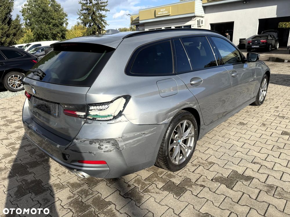BMW Seria 3 2023 photo 3