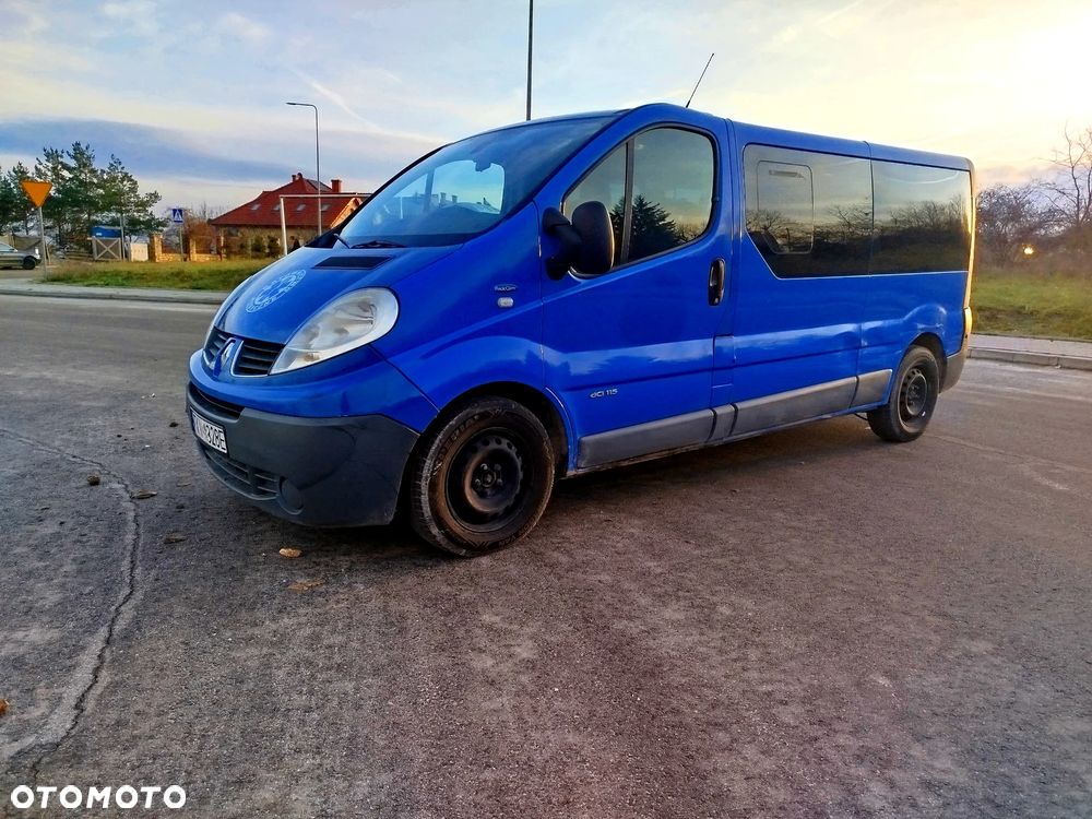 Renault Trafic - 2
