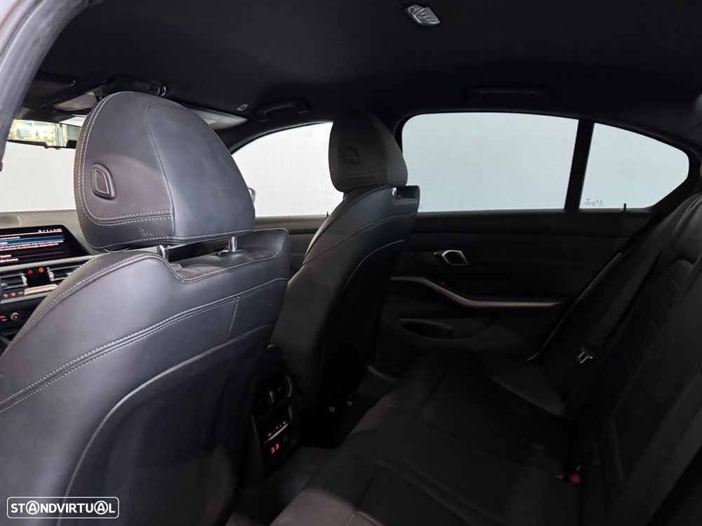 BMW 330 e Pack M Auto - 12
