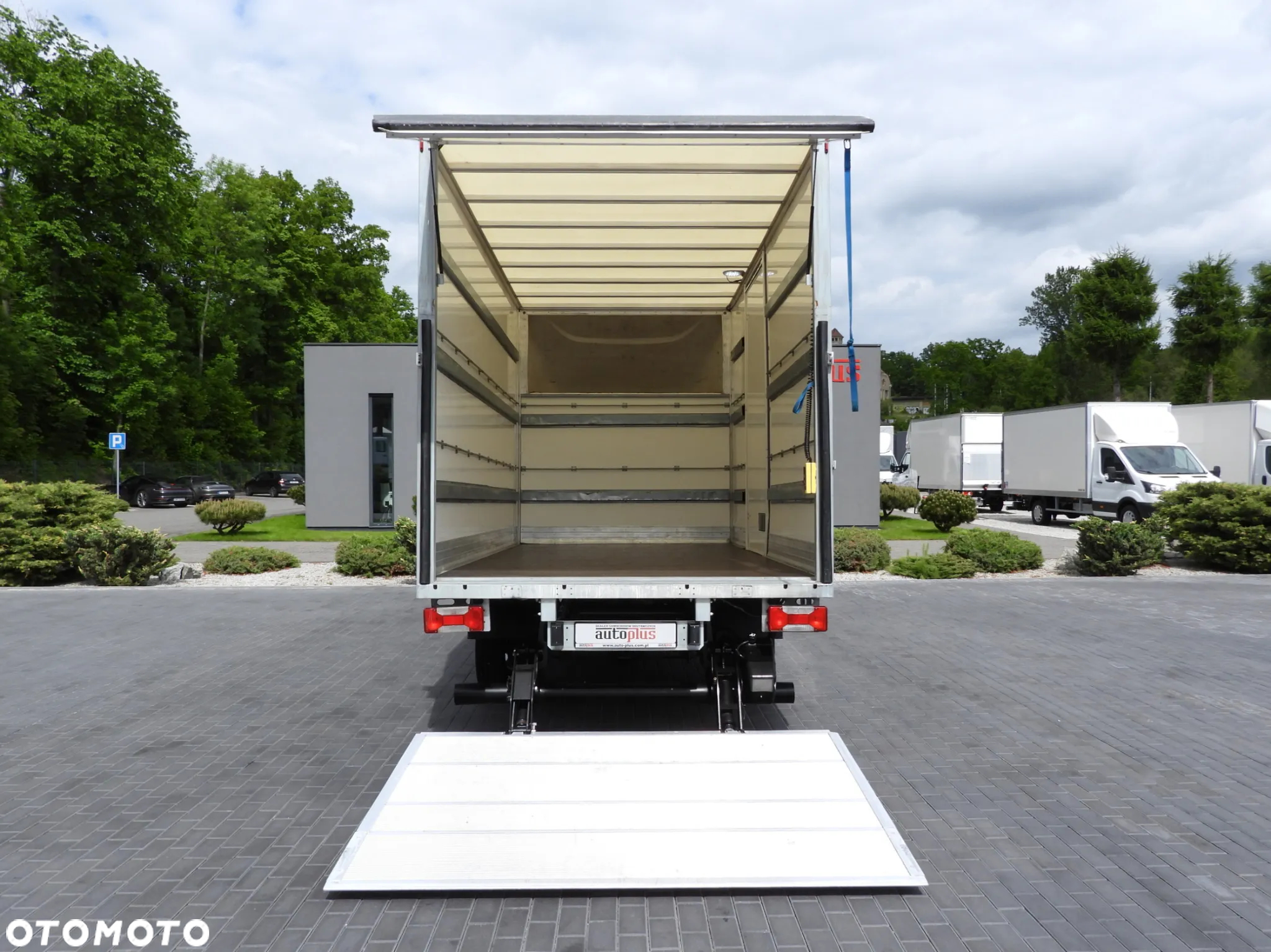 Iveco DAILY 35C16 KONTENER WINDA 8 PALET TEMPOMAT BLIŹNIACZE KOŁA KLIMATYZACJA 160KM [ 654837 ] - 13