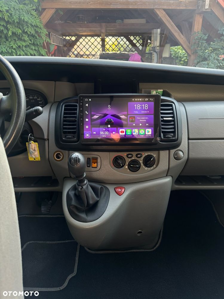 Renault Trafic - 21