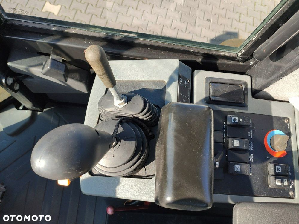 Caterpillar Cat 914G - 17