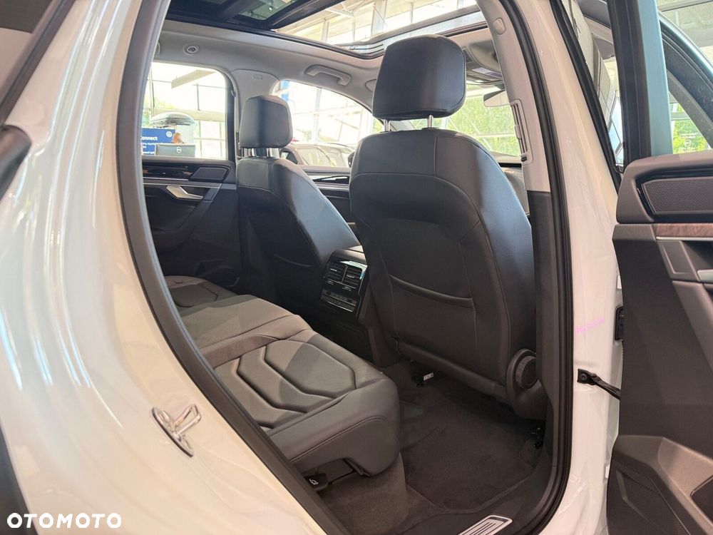 Volkswagen Touareg - 9