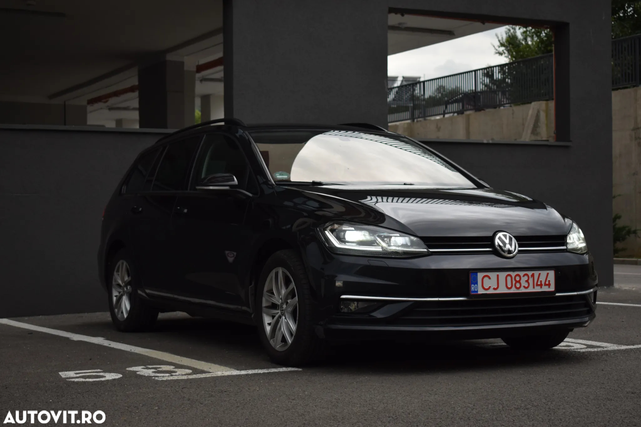 Volkswagen Golf 2.0 TDI Highline - 2