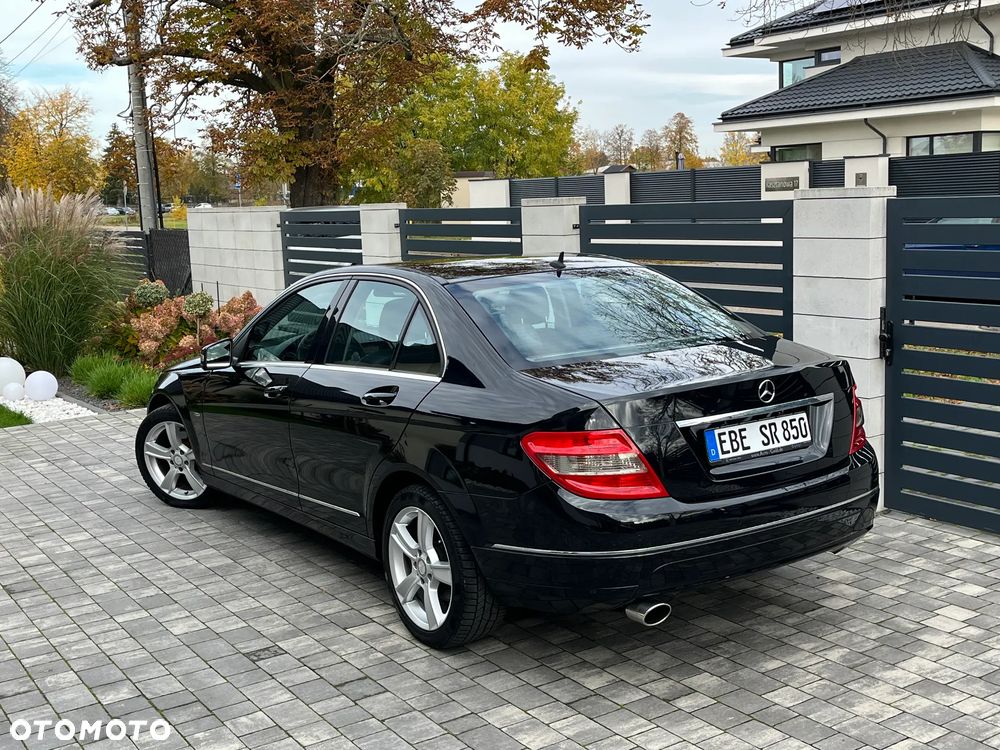 Mercedes-Benz C-Class 2009 photo 4