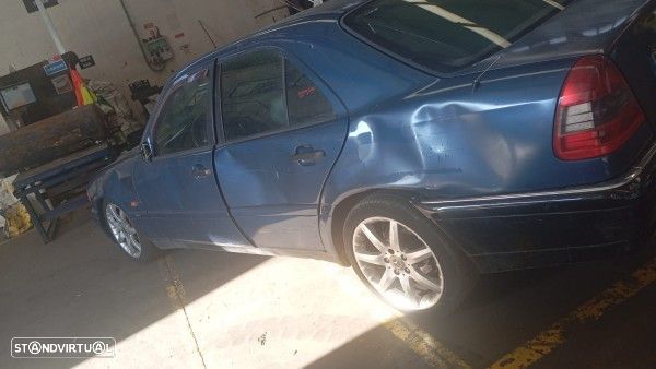 Para Peças Mercedes-Benz C-Class (W202) - 2