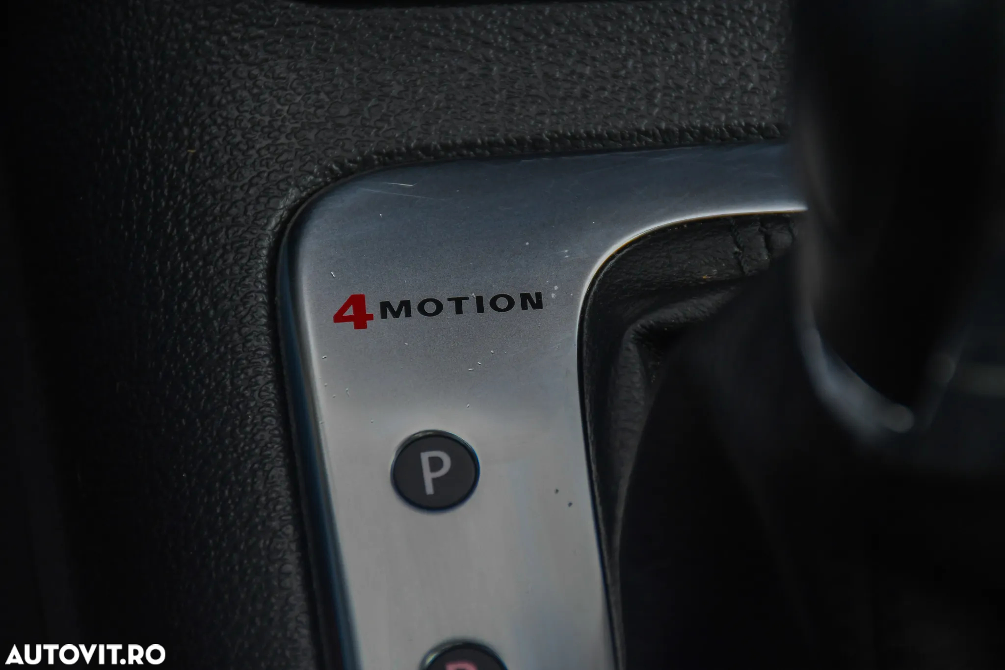 Volkswagen Tiguan 2.0 TDI 4Motion DSG Sport & Style - 23