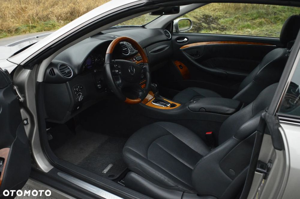 Mercedes-Benz CLK - 18