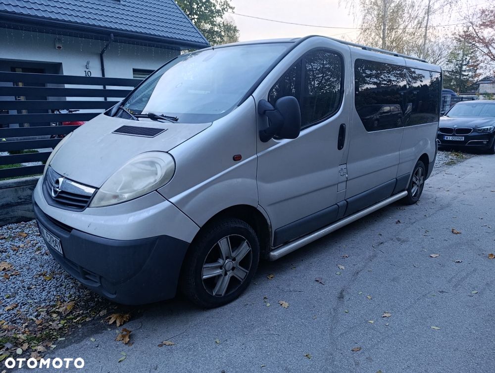 Opel Vivaro - 1