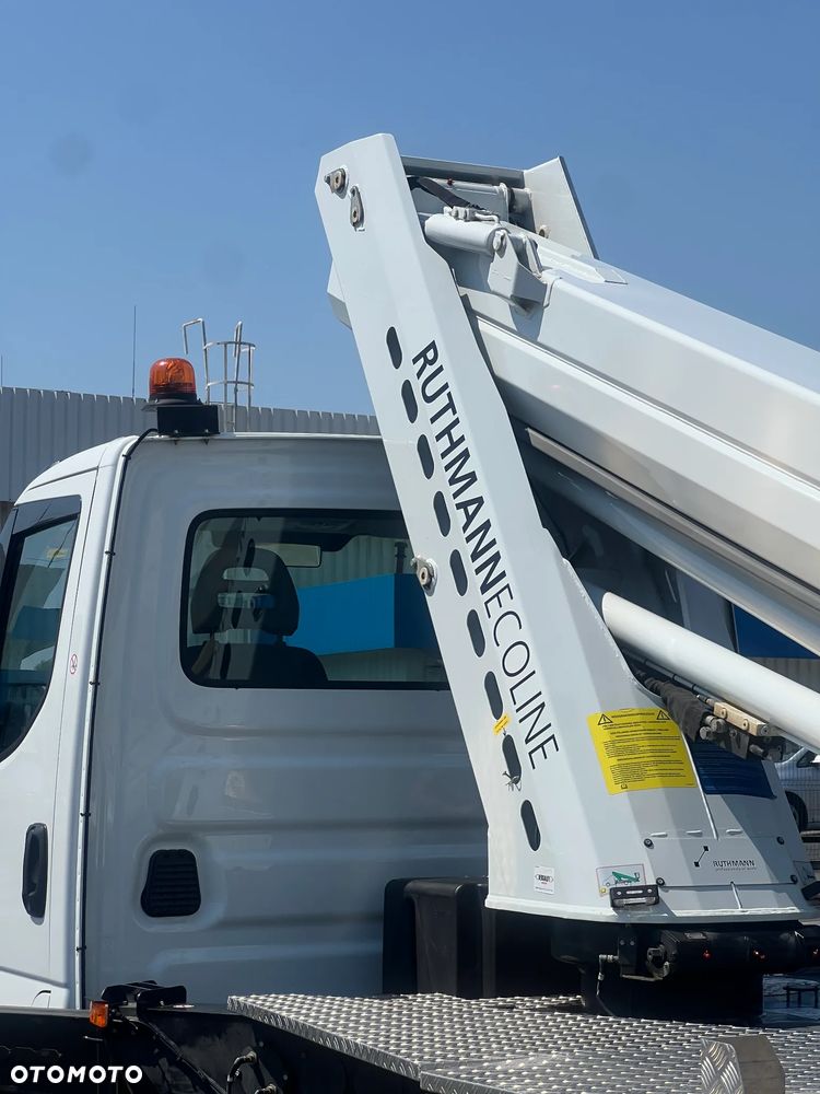 Iveco DAILY 35S14H - 18