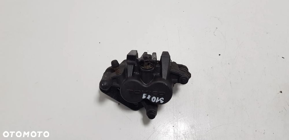 Suzuki Bandit GSF 600 95-99 Zacisk hamulca przód - 2