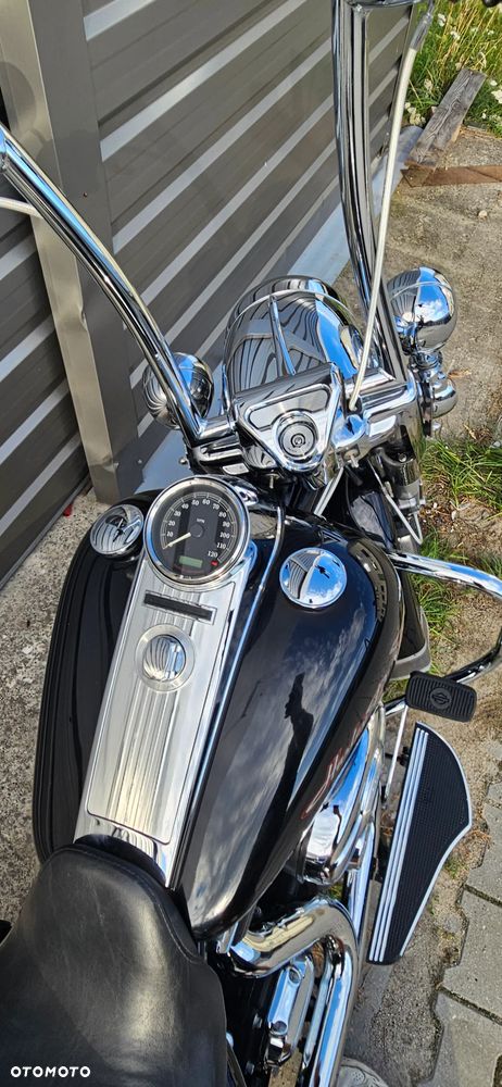 Harley-Davidson Touring Road King - 11