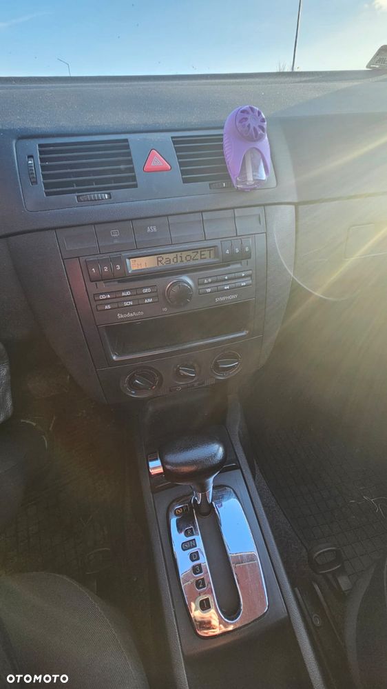 Skoda Fabia 1.4 16V Elegance - 7