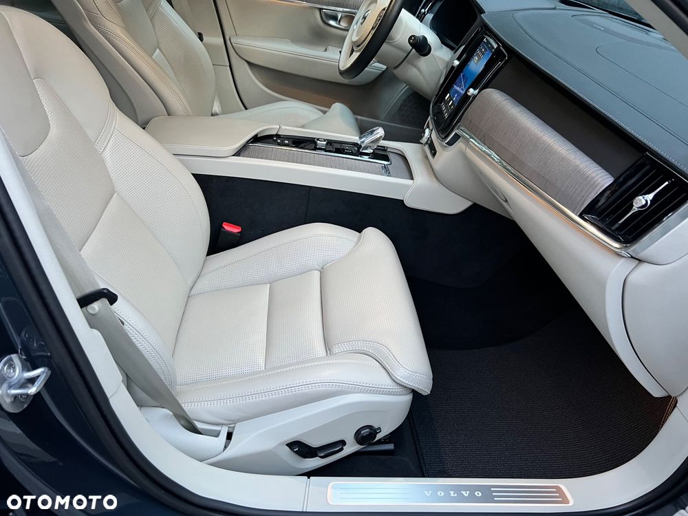 Volvo V90 Cross Country B6 B AWD Ultimate - 21