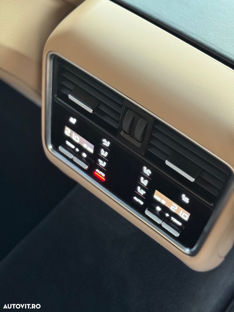 Porsche Cayenne - 21