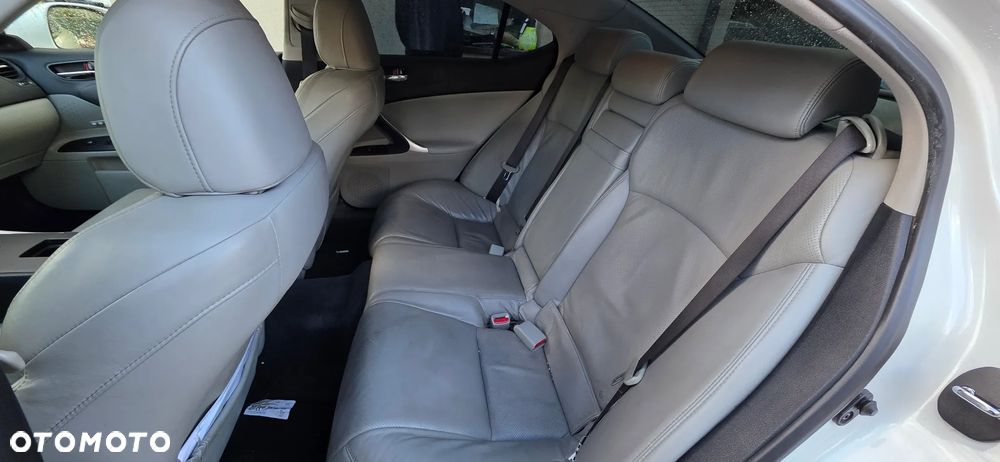 Lexus IS 250 Sport Line - 7