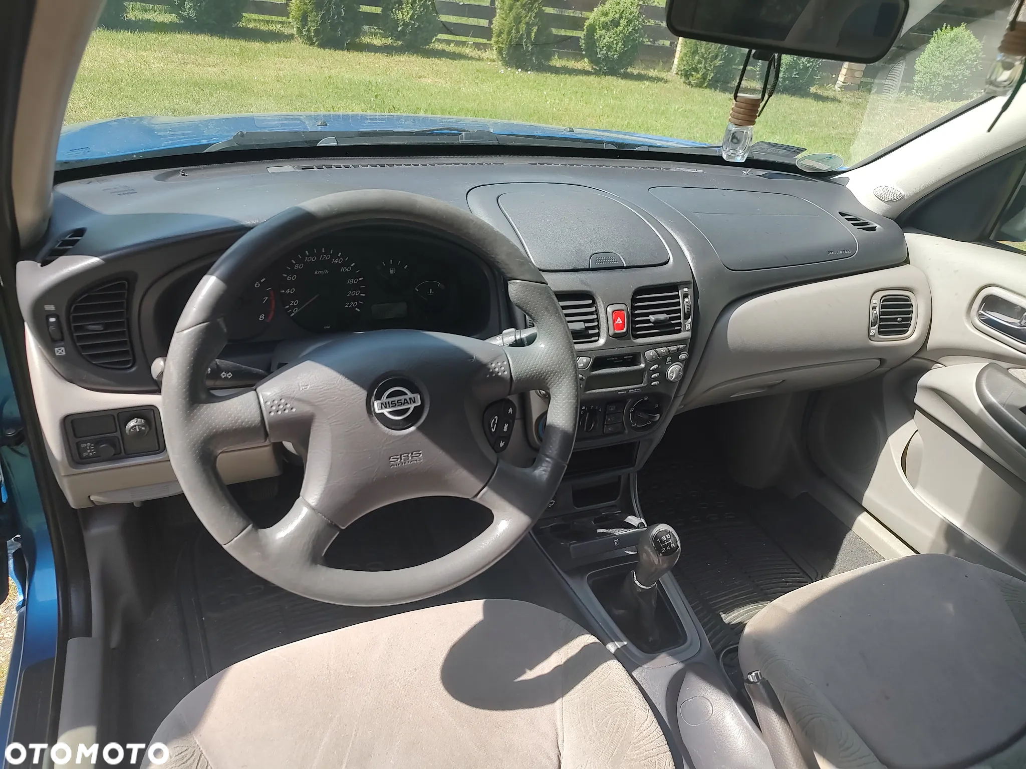 Nissan Almera - 5