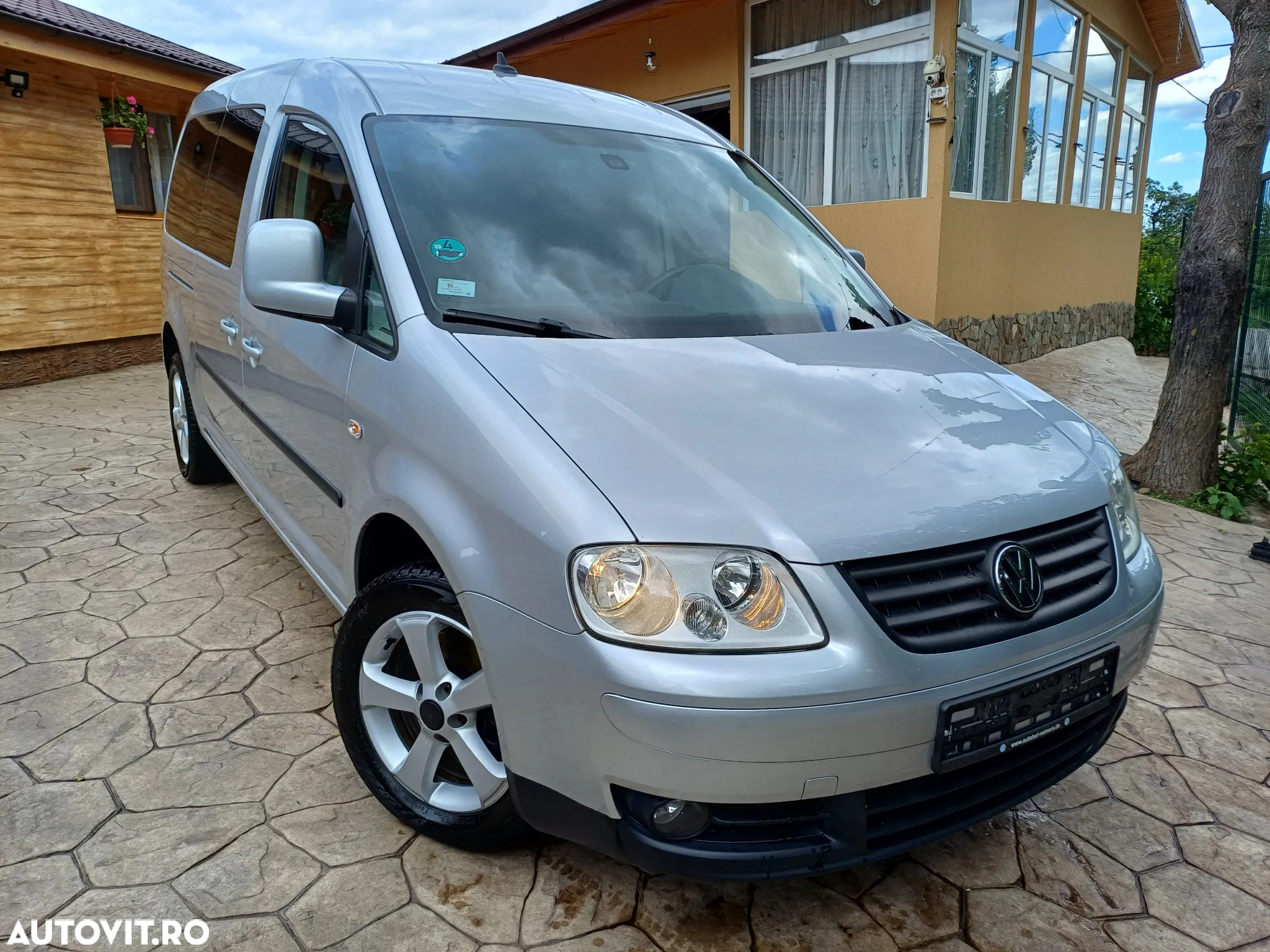 Volkswagen Caddy 1.9 TDI DPF Life (7-Si.) - 2