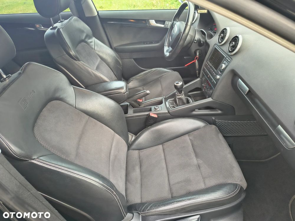Audi A3 Sportback - 14