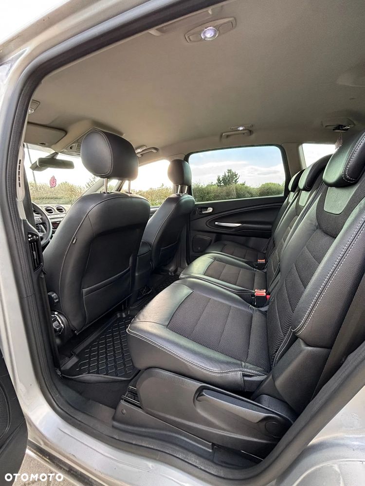 Ford S-Max 2.0 TDCi DPF Business Edition - 19