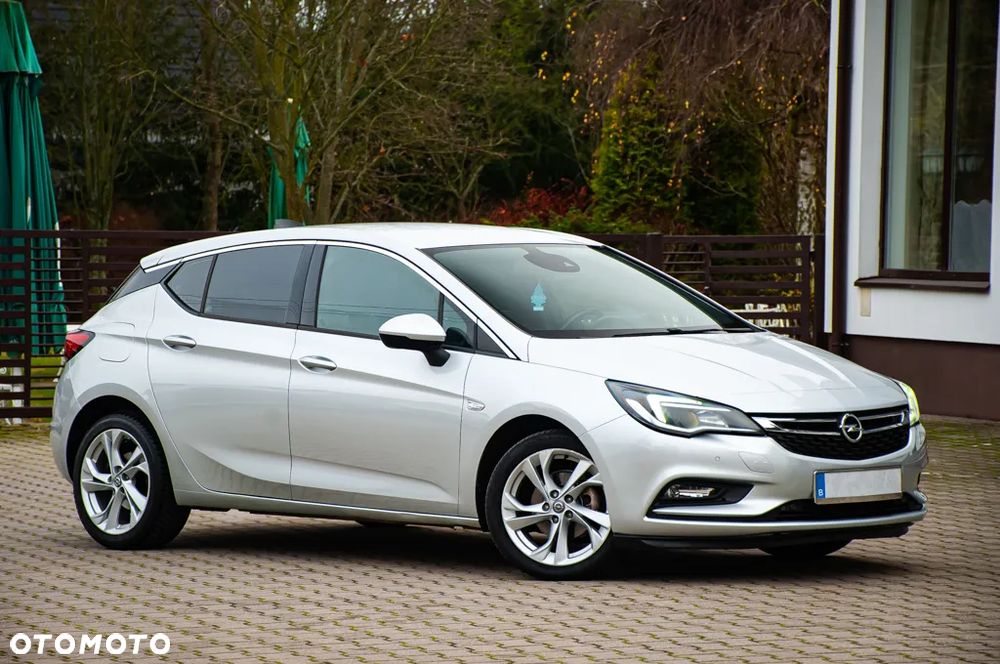 Opel Astra 1.4 Turbo Innovation - 12