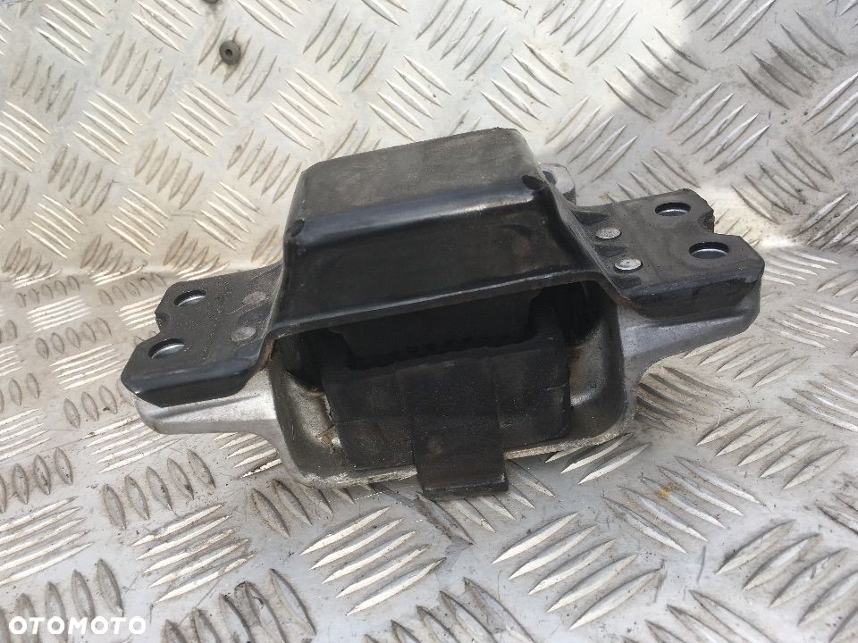 PODUSZKA SILNIKA VW PASSAT B6 2.0 FSI BLR 3C0199555 - 1