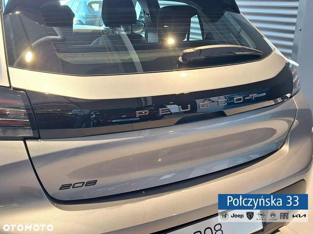 Peugeot 208 - 17