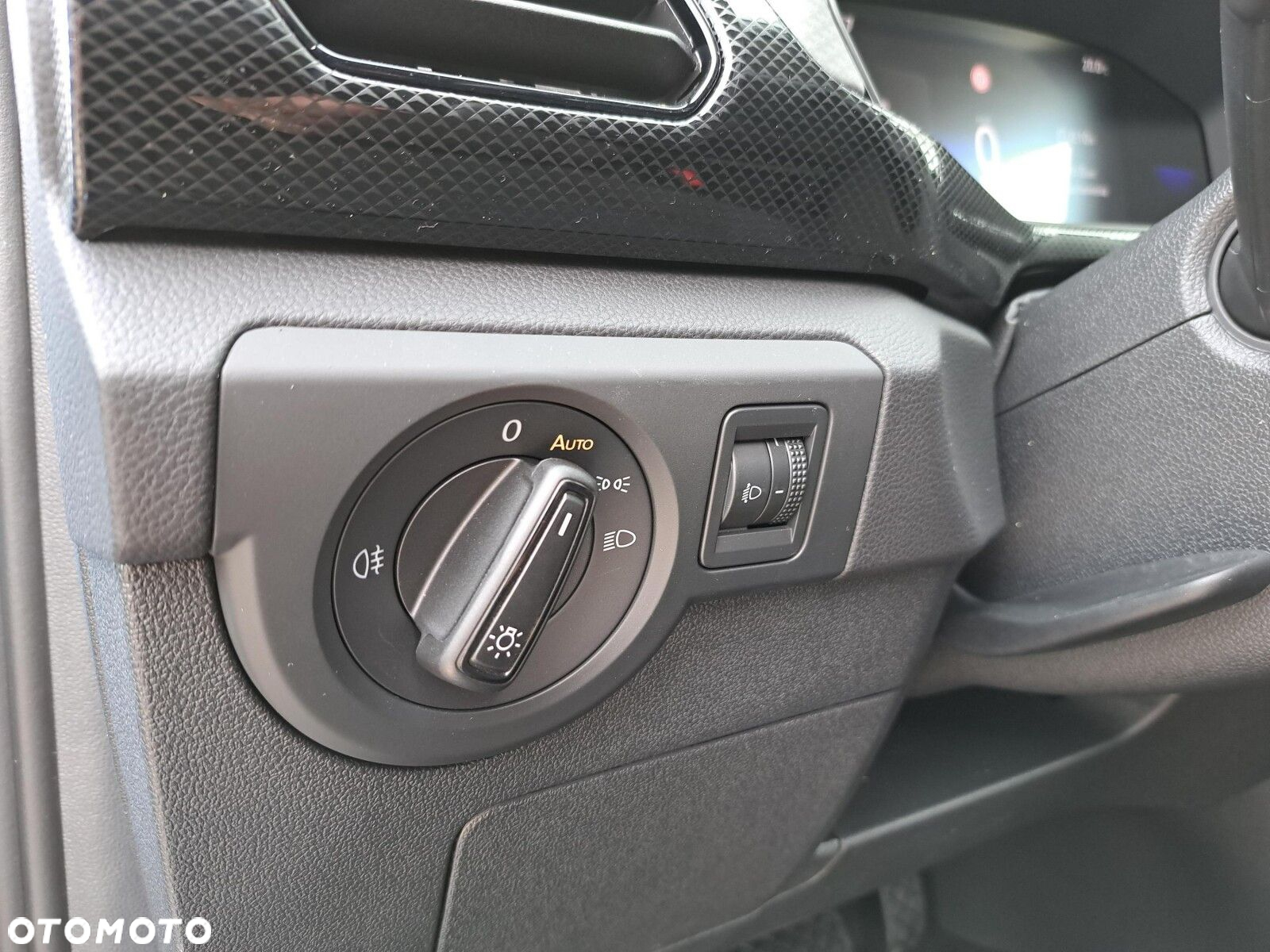 Volkswagen T-Cross - 24