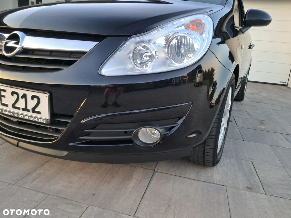 Opel Corsa 1.2 16V Enjoy - 4