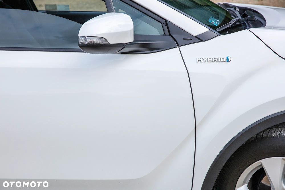 Toyota C-HR ver-1-8-hybrid-prestige - 26