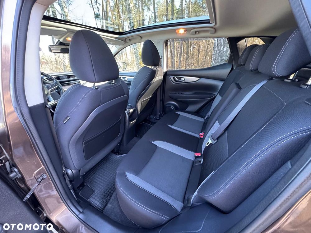 Nissan Qashqai 1.5 dCi N-Connecta - 12