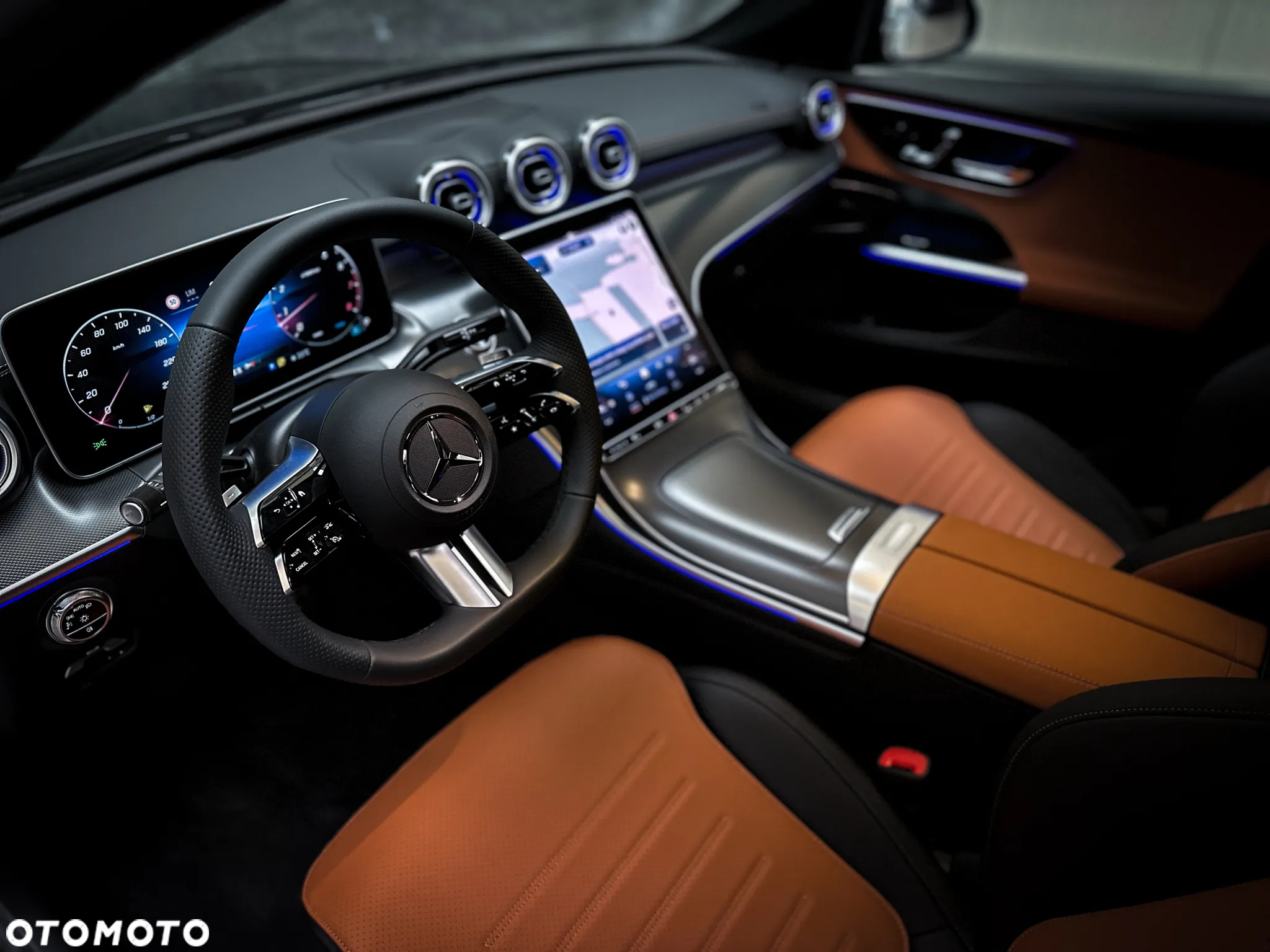Mercedes-Benz Klasa C 200 4Matic T 9G-TRONIC Edition AMG Line - 16