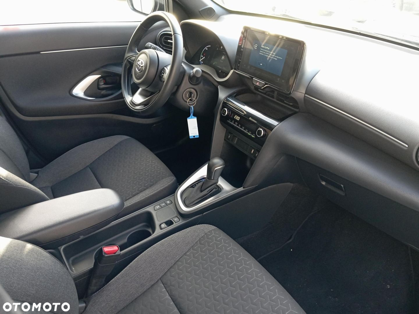 Toyota Yaris Cross Hybrid 1.5 Comfort - 12