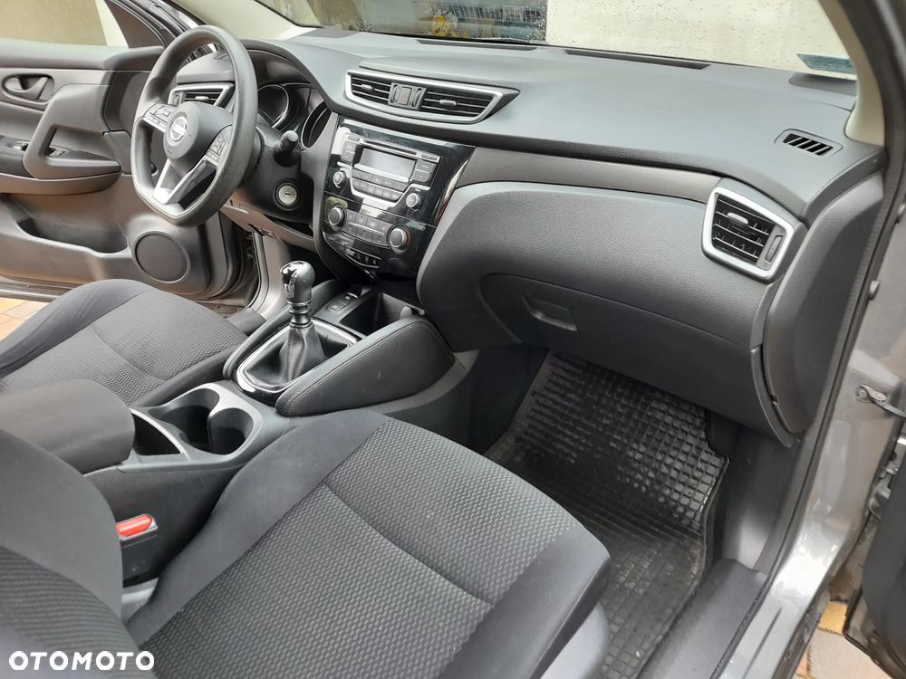 Nissan Qashqai 1.2 DIG-T Visia EU6 - 10