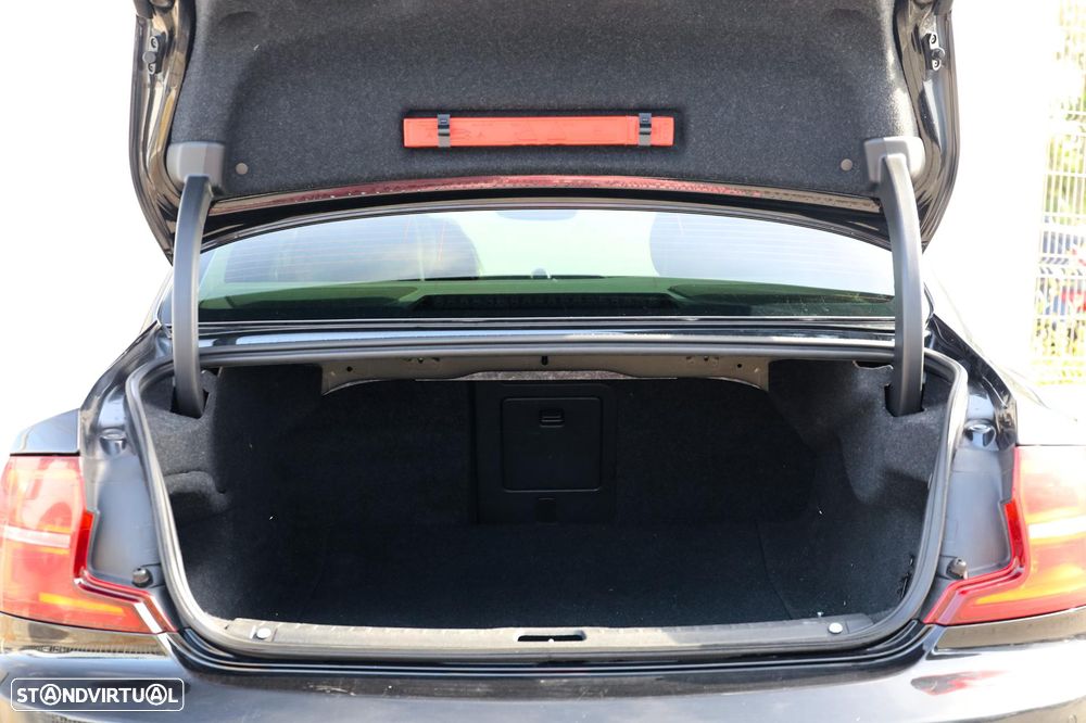 Volvo S90 2.0 D4 Inscription Geartronic - 4