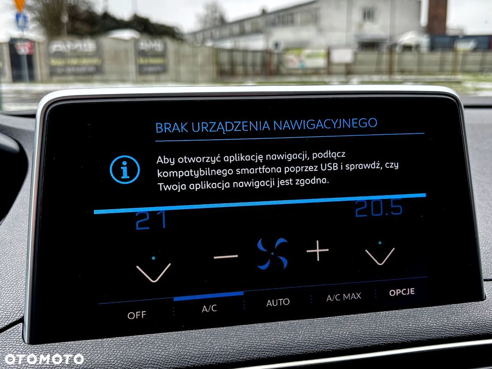 Peugeot 5008 1.6 PureTech Allure S&S EAT8 - 23