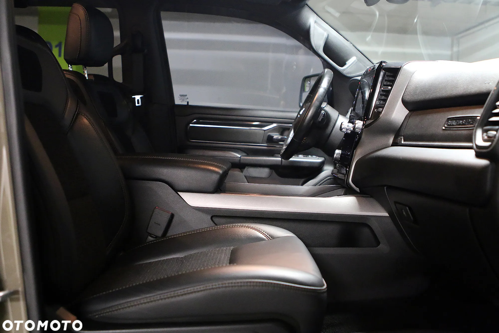 Dodge RAM 1500 5.7 4x4 - 33